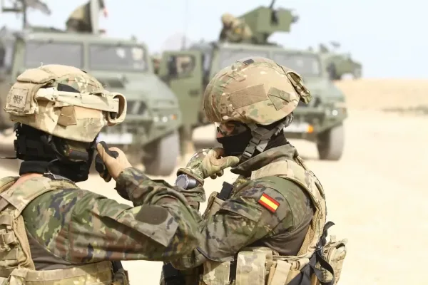 Nuevas regulaciones de uniformidad militar 2025