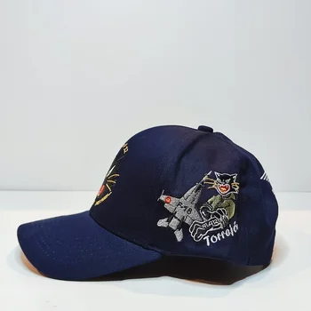 Gorra Azul Marino Con Tres Bordados Ala 12 - Imagen 2